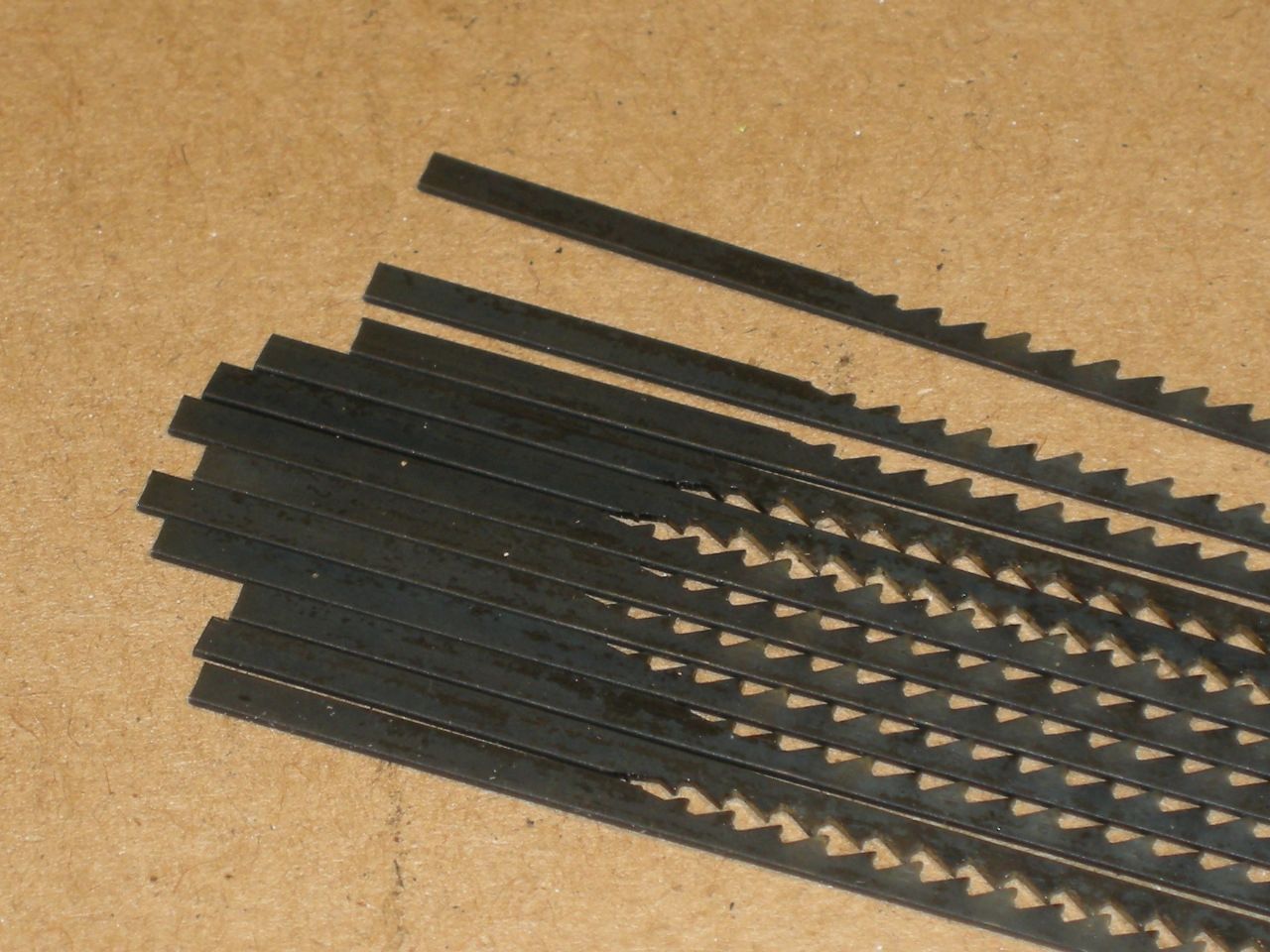 Scroll Saw Blades Blades Scroll Saw for Marquetry 130 x 2.5 x 0.55mm Pinless 1 grosse 52 200 011